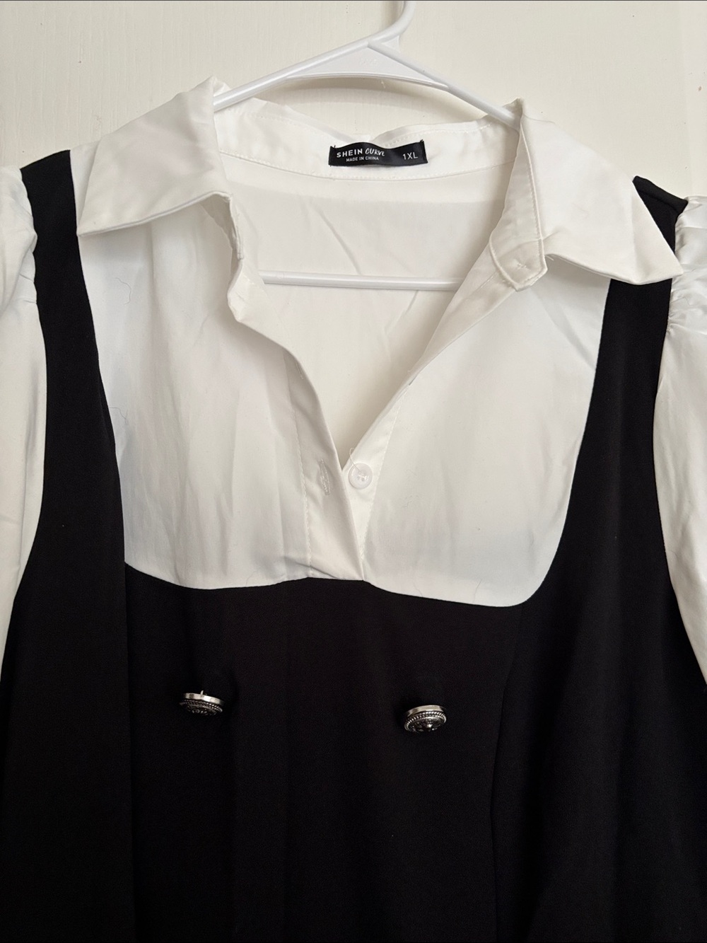 NEW Black & White Puff Sleeve Double-Breasted Dress - Picture 5 of 5